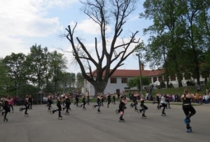 Egy kicsi mozgás mindenkinek kell - közösségi testmozgás - Zomba - 2019.05.01 #3